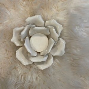 Ceramic flower candleholder